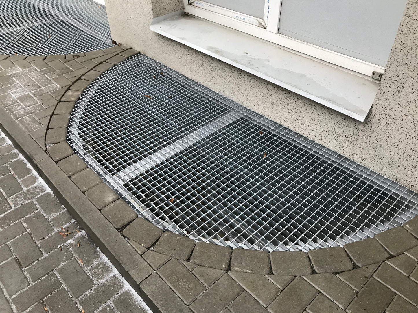 Trinkelių klojimo darbai