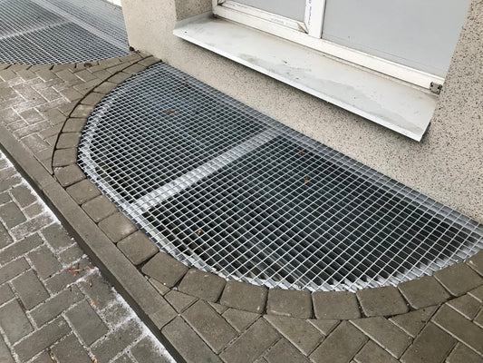 Trinkelių klojimo darbai